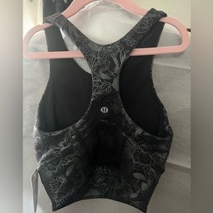 NWT $68 Lululemon Wunder Train Longline Bra
Medium Support, C/D Cup